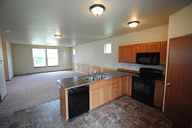 Freshly Updated and Featuring Gorgeous Interiors, This 3 Bdroom in Spanaway, WA (Photo 4 of 12)