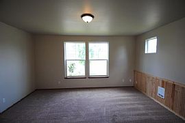 Freshly Updated and Featuring Gorgeous Interiors, This 3 Bdroom in Spanaway, WA (Photo 7 of 12)