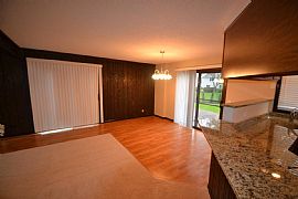 Newly Painted 3 Bedroom in Naperville, IL (Photo 4 of 7)