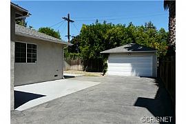 Wonderful Single Story Home in Studio City, CA (Photo 2 of 9)