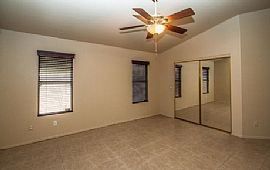 Great 3 Bedroom Home in Gilbert, AZ (Photo 4 of 5)