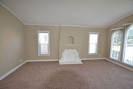  Ready For Immediate Occupancy. in Los Angeles, CA (Photo 2 of 5)