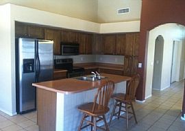 Great 3 Bedroom 2 Bath Home in Chandler, AZ (Photo 3 of 7)
