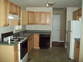 Wonderful Home For Rent in Fayetteville, NC (Photo 3 of 6)