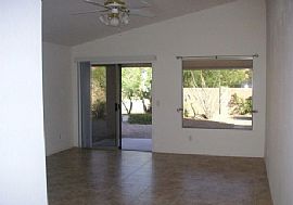 Nice 3 Bed 2 Bath Home in Scottsdale, AZ (Photo 3 of 6)