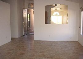 Nice 3 Bed 2 Bath Home in Scottsdale, AZ (Photo 5 of 6)