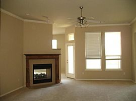 Deer Creek Schools - 3bd/2ba in Edmond, OK (Photo 4 of 7)