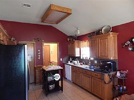  Charming 3 Bed, 2 Bath in Moore in Moore, OK (Photo 3 of 6)