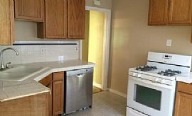 Nice 4 Bedroom 2 Bath Home in Great Sugar House in Salt Lake City, UT (Photo 4 of 7)