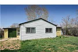 Beautiful 3 Bedroom Home For Rent in Aurora, CO (Photo 4 of 10)