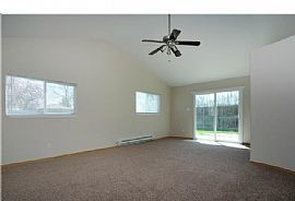 Beautiful 3 Bedroom Home For Rent in Aurora, CO (Photo 8 of 10)