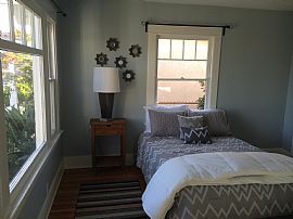 3bd, 2 Full Ba House in Eagle Rock in Highland Park, CA (Photo 4 of 6)