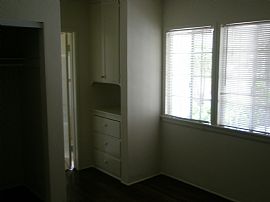 1 Bedroom in Glendale Triplex in Glendale, CA (Photo 5 of 7)