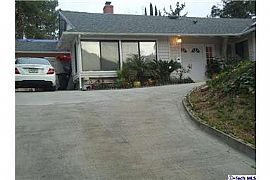 Spacious Home in Tujunga, CA