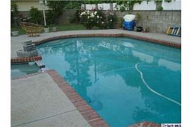 Spacious Home in Tujunga, CA (Photo 8 of 8)