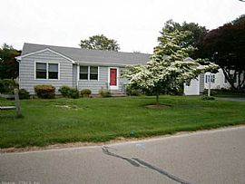 Single Nice Family Home in Old Saybrook, CT