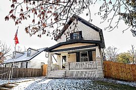 Single Nice Family Home in South Milwaukee, WI