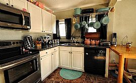 Single Nice Family Home in South Milwaukee, WI (Photo 4 of 4)