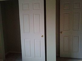  Beautiful, Clean Townhome Located in Quiet Neighborhood  in Denver, CO (Photo 4 of 12)