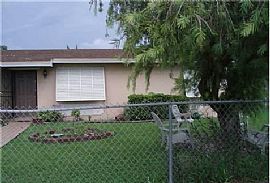 Charming Homestead 3 Bedrooms, 2 Full Bathrooms in Homestead, FL (Photo 2 of 2)