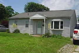 3 Br / 1ba 1700ft2 House Available Now in Columbus, OH