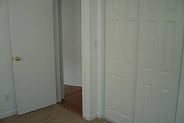 3 Br / 1ba 1700ft2 House Available Now in Columbus, OH (Photo 10 of 12)