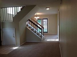 Well Kept 3 Bedroom 2 1/2 Bathroom Two Story Home with Pond in Orlando, FL (Photo 5 of 12)