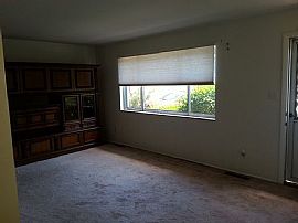 3 Beds, 2 Baths in Colorado Springs, CO (Photo 2 of 12)