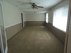 Very Nice Home in Quiet Neighborhood in Franklin, VA (Photo 3 of 12)