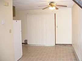 Attractive Townhouse Near Highway in Lowell, MA