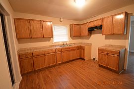 1039 Rollingwood Dr  in Charlotte, NC (Photo 2 of 5)