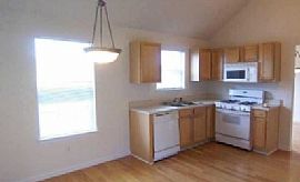 Large Open Floor Plan with Family Room in Decatur, GA (Photo 6 of 8)