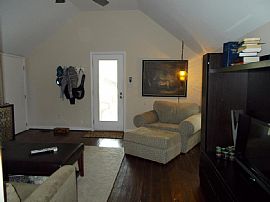 Great 3 Bedroom House with Extra Big Storage in Atlanta, GA (Photo 3 of 8)
