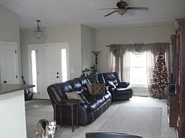 4 Beds, 3 Baths in Blacklick, OH (Photo 5 of 12)