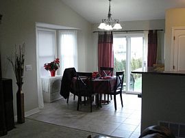 4 Beds, 3 Baths in Blacklick, OH (Photo 7 of 12)