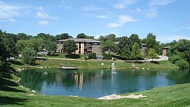Beautiful Apartment Homes with Private Lake! in Kansas City, MO