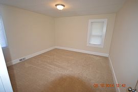 914 Cardinal Drive in Charlotte, NC (Photo 3 of 4)