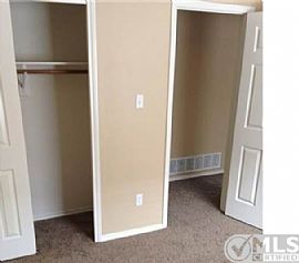 This Adorable 3 Bedrooms, 2 Baths, and a 2 Car Garage in Cedar Hill, TX (Photo 6 of 6)