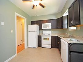 Fully 4bedroom and 2 1/2 Bath Remodeled in Move In in Cincinnati, OH (Photo 2 of 6)