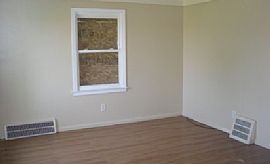 3 Bedroom 1 Bath Vinyl Bungalow. Hardwood Floors in Detroit, MI (Photo 3 of 6)