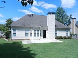 Video Tour! Recently Renovated, Vaulted Ceilings in Newnan, GA (Photo 2 of 12)