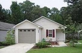 Open Floor Plan. Conveniently Located Near Shopping, Restaurant in New Bern, NC