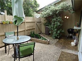  Beautiful Home in a Quiet Neighbourhood in Austin, TX (Photo 12 of 12)