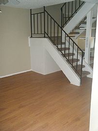  Beautiful Home in a Quiet Neighbourhood in Austin, TX (Photo 4 of 12)