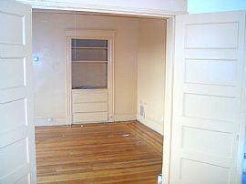 Large Rooms, 3 1/2 Beds, New Windows in Springfield, MA (Photo 4 of 4)
