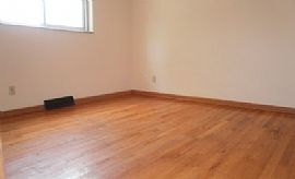 Nice Split Level Single Family Home in Columbus, OH (Photo 3 of 6)