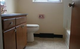 Nice Split Level Single Family Home in Columbus, OH (Photo 5 of 6)