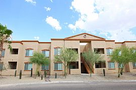 1 Bedroom with Spacious Floor Plan! in Tucson, AZ (Photo 2 of 12)