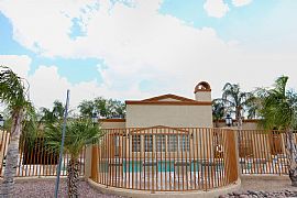 3 Bedroom in Great Location!! in Tucson, AZ (Photo 6 of 12)