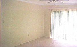 Single Family Home in Savannah, GA (Photo 3 of 6)